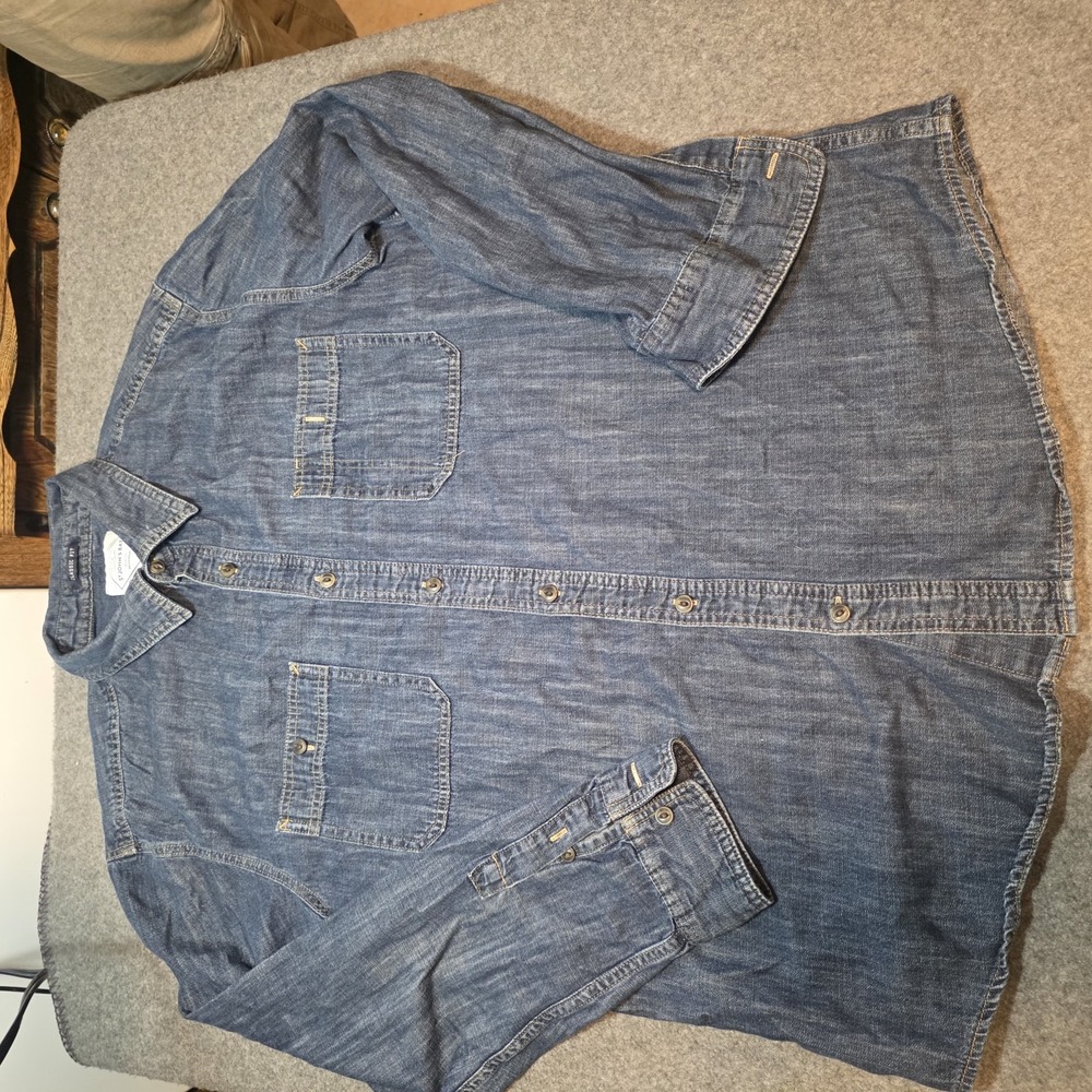 St. John's Bay Men's Classic Fit Denim Button-Down Shirt  Xl C2
